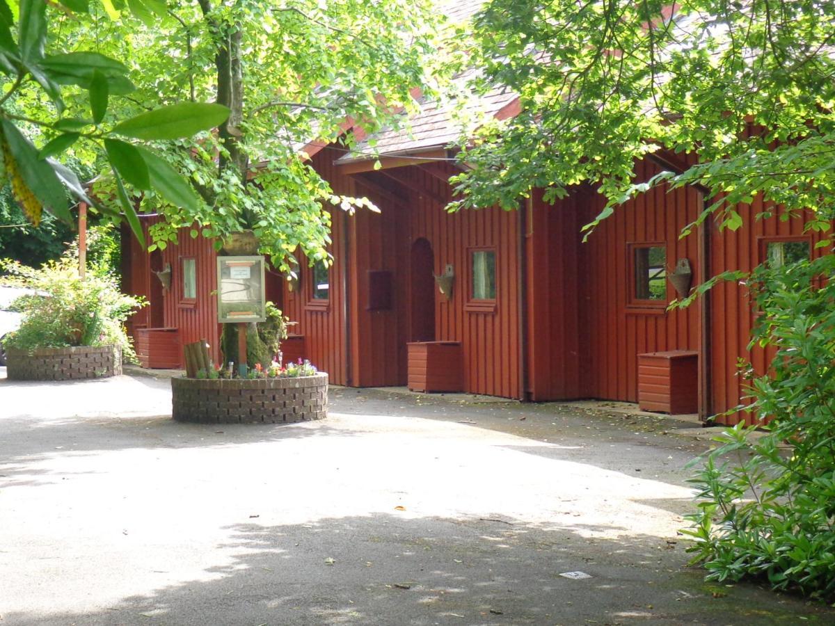 28 Yew Lodge Амрот Экстерьер фото